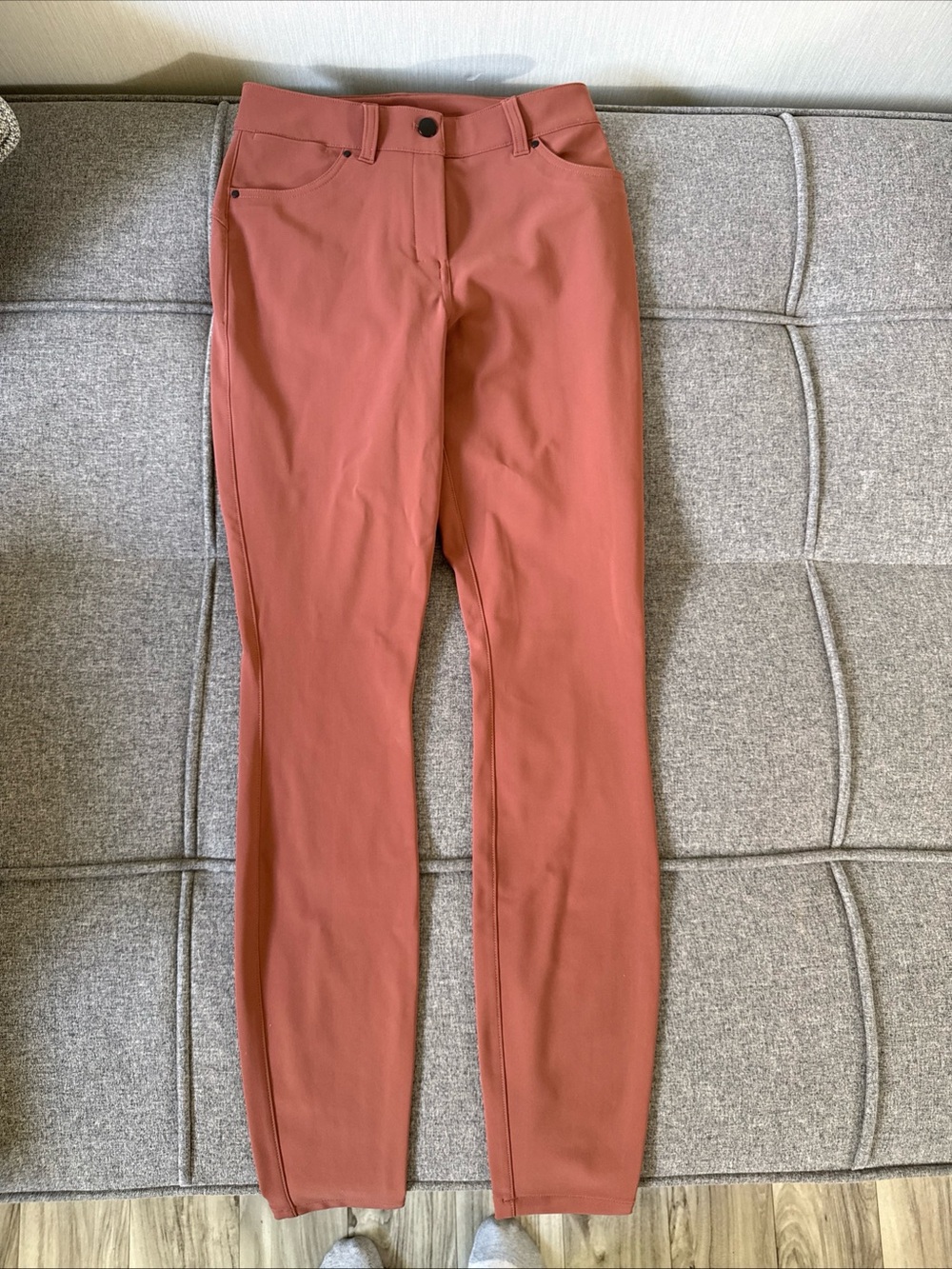 LULULEMON 26” Sport 5 Pocket Pant Straight Leg Women Excellent Pre-Owned